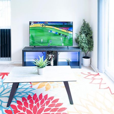 Luxury Ground Floor 2 Bedroom Apartment Free Wifi & Parking Sheffield Esterno foto