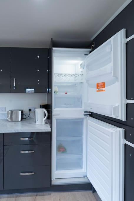 Luxury Ground Floor 2 Bedroom Apartment Free Wifi & Parking Sheffield Esterno foto