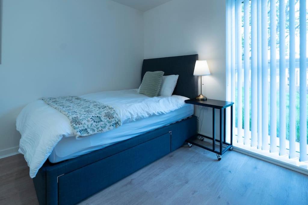 Luxury Ground Floor 2 Bedroom Apartment Free Wifi & Parking Sheffield Esterno foto